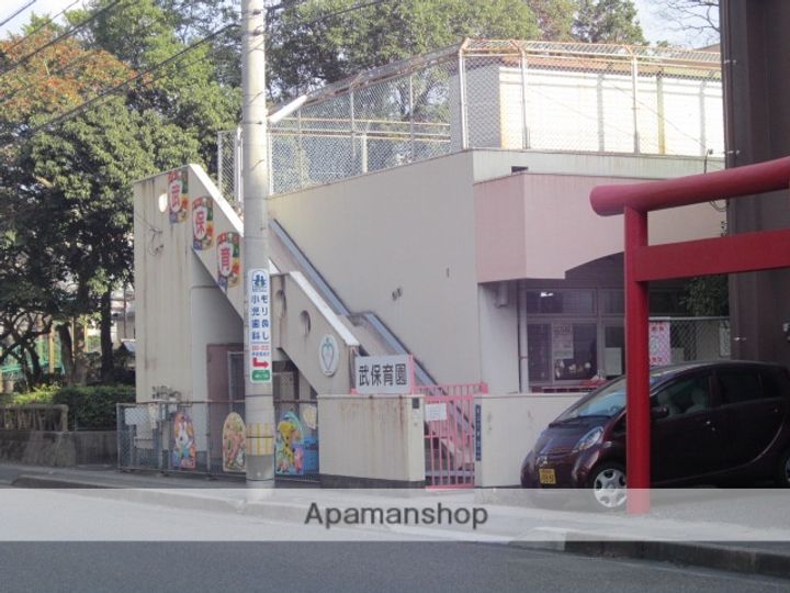 UEハウス六番館503の周辺