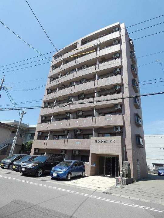 マンション大和0503の外観