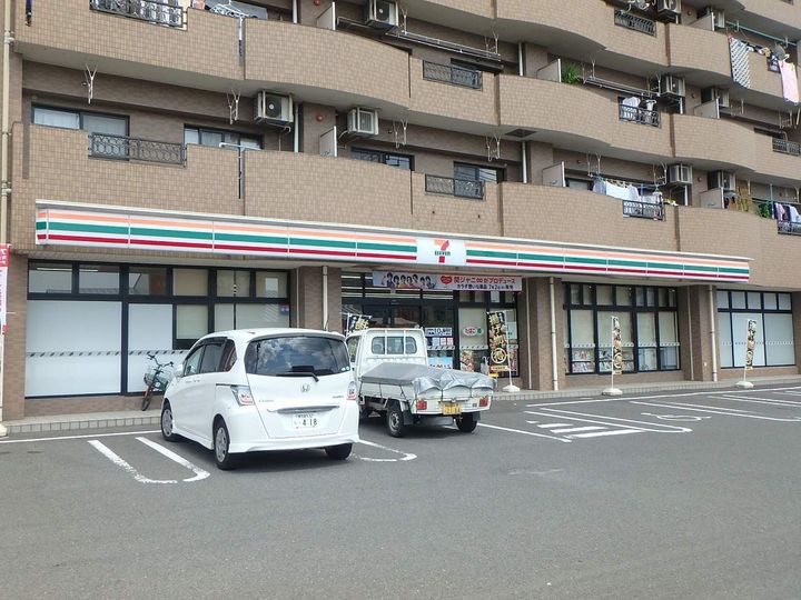 プランドール0301の周辺