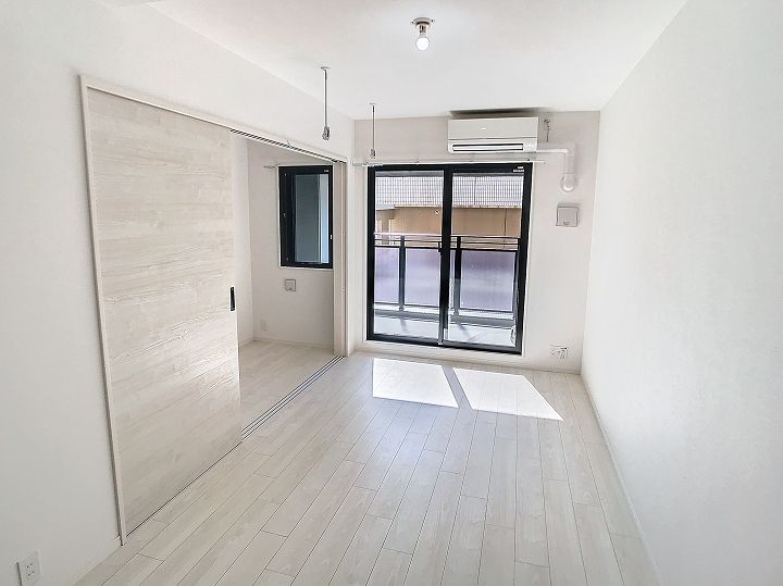 SーRESIDENCE 小川町1406の居間