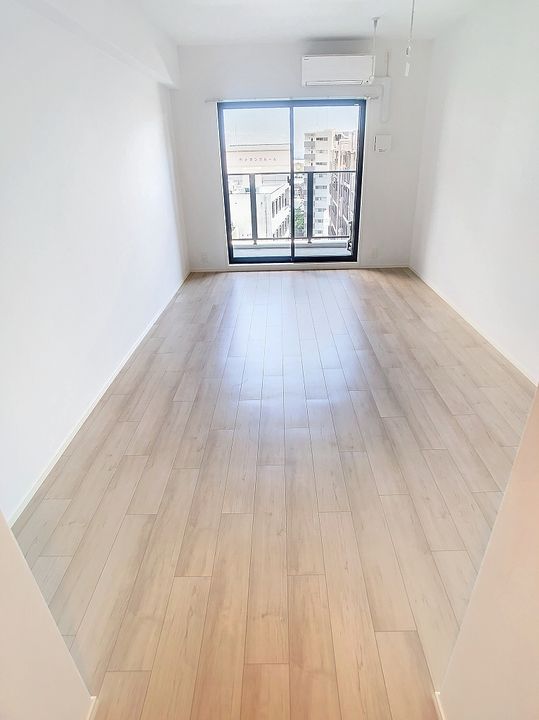 SーRESIDENCE新町AGOG1303の居間