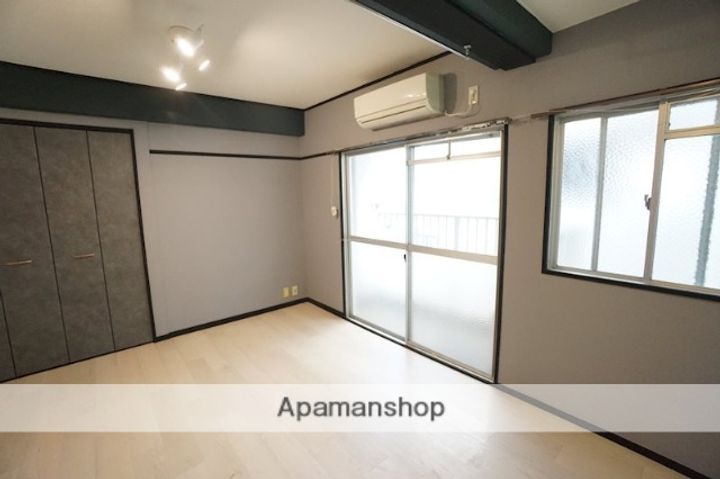 スプリングハイツ中洲303の居間