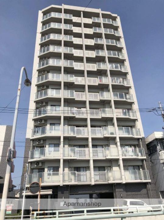 レジーナ東谷山の外観