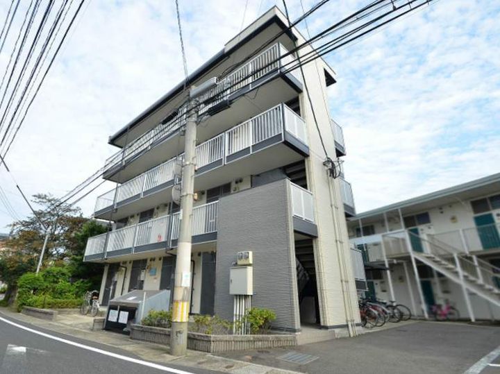 レオパレス郡元Ⅱ101の外観