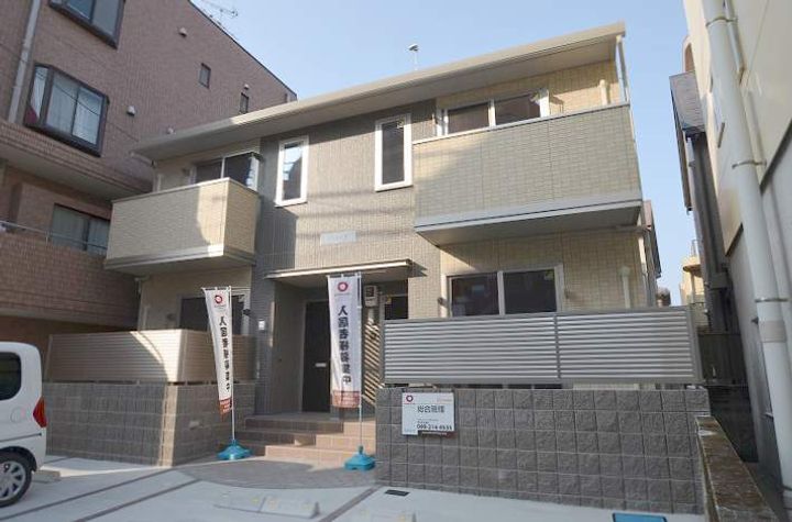 シャルムYの外観