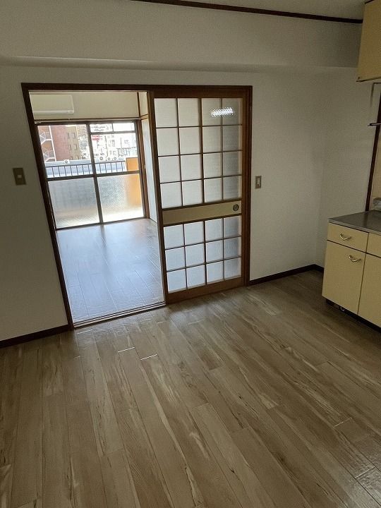 共研ビル503の居間