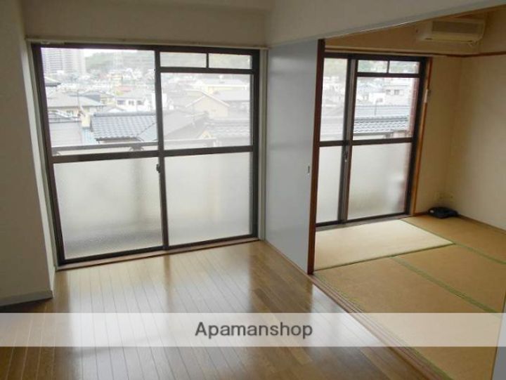 Y’S BLD.20の居間