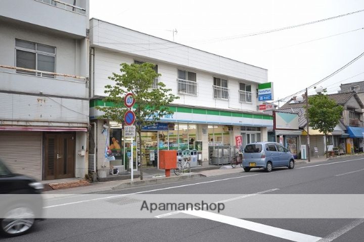 ステップイン金満511の周辺