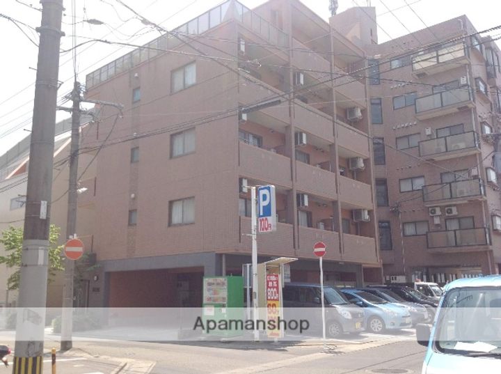 コンフォール上荒田の外観