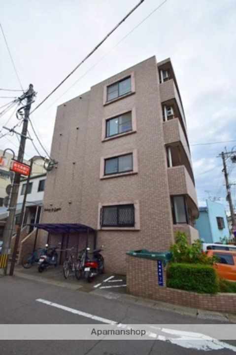 メゾンドラパンの外観