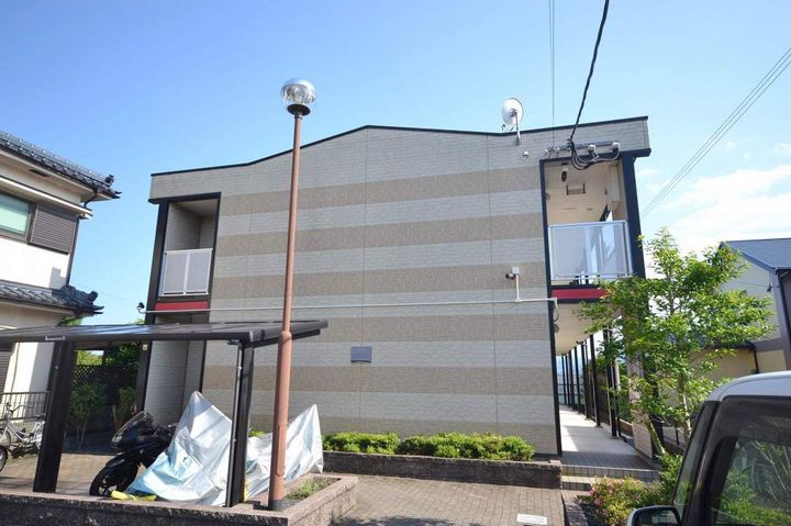 レオパレスやまと205の外観