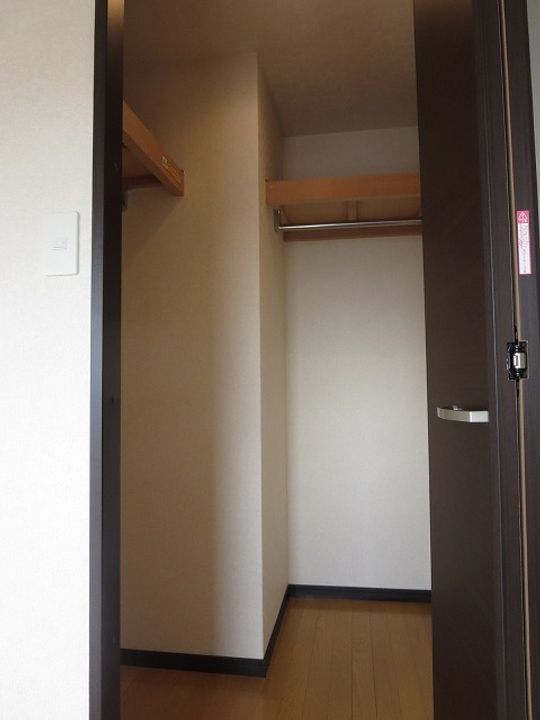 NAGI西201の居間