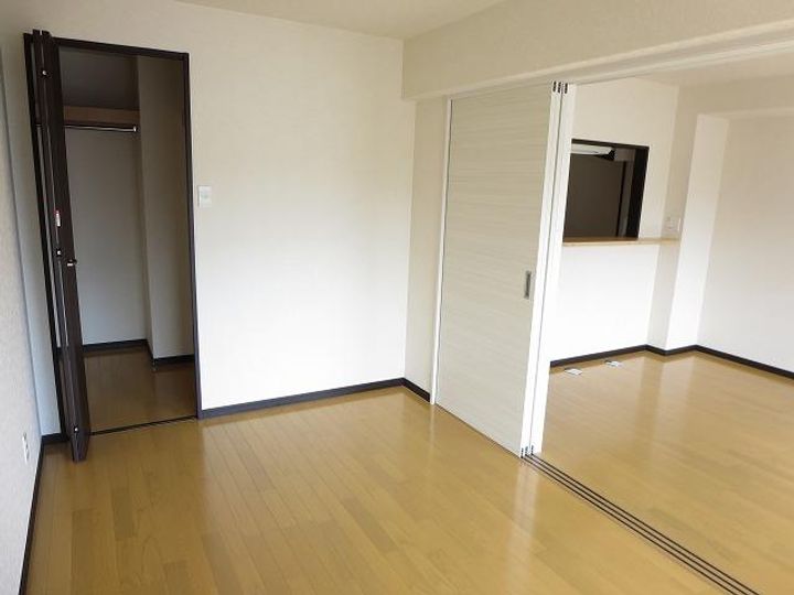 NAGI西303の居間
