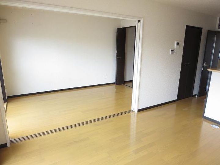 NAGI西303の居間