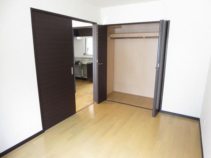 NAGI西303の居間