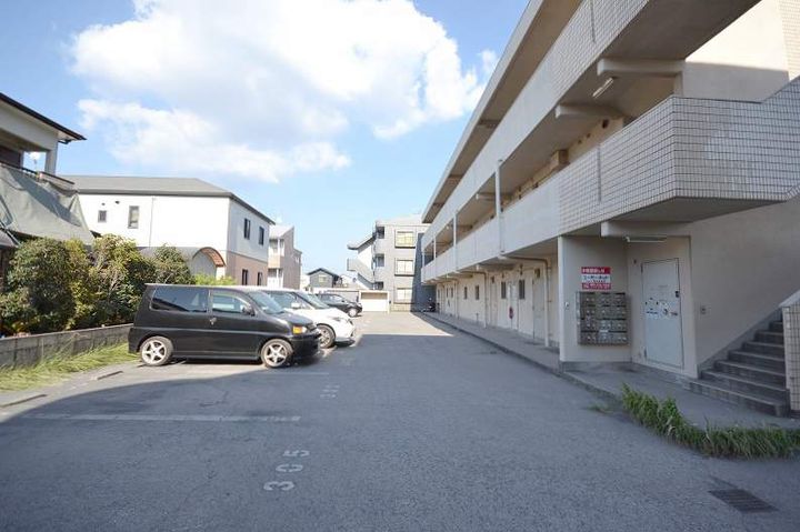 メゾンドール伊地知303の外観