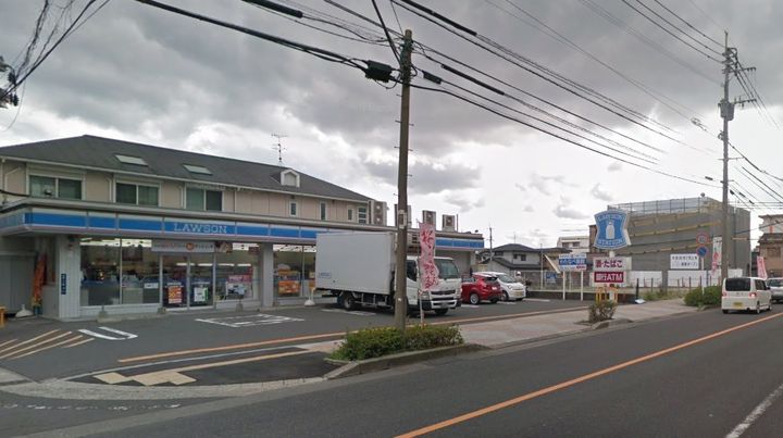 ドミール・ジュネス202の周辺