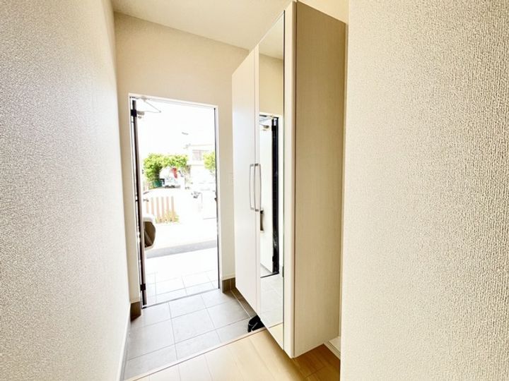 スカイヒルズBの玄関