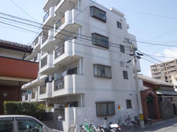 レインボー上荒田405の外観