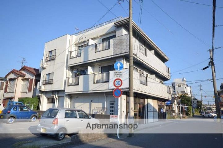 第1森ビルの外観