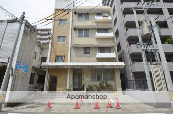 鎌田ビル402の外観