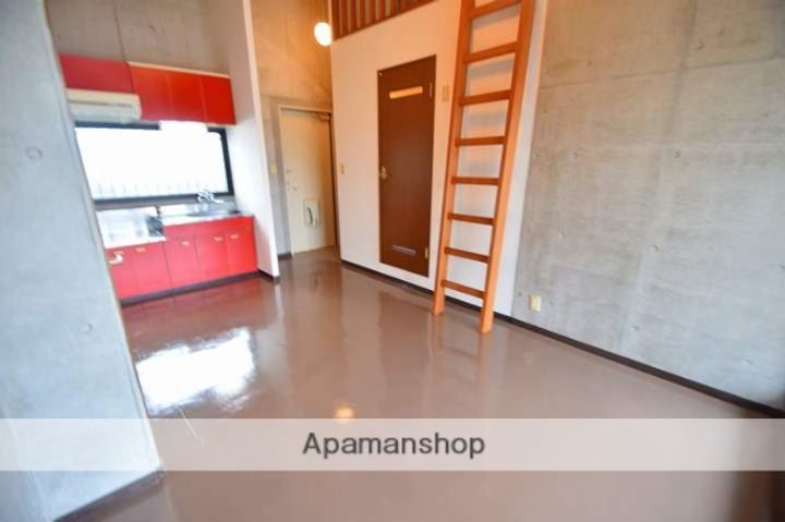 ロイヤルシティ中洲プレミアムの居間