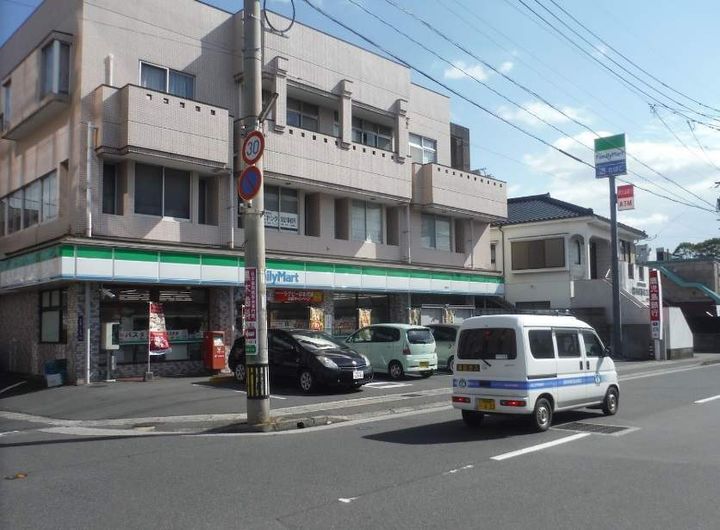 リヴィエール小松原の周辺