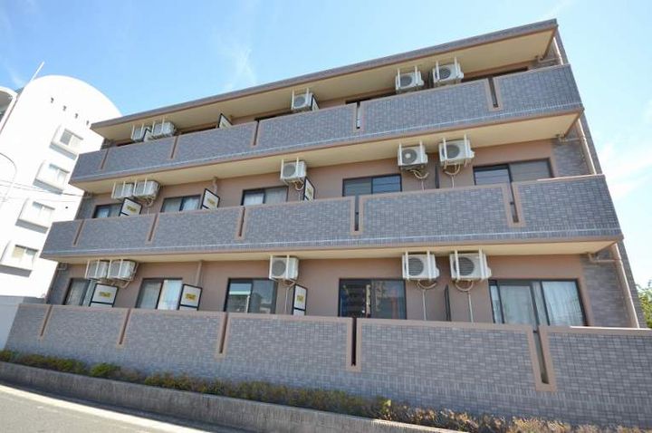 リヴィエール小松原の外観