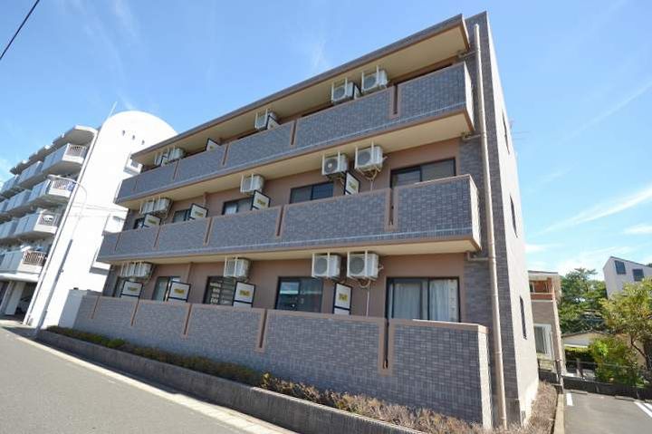 リヴィエール小松原の外観