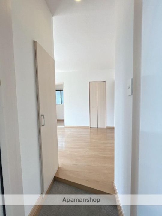 シャルマンⅡの玄関