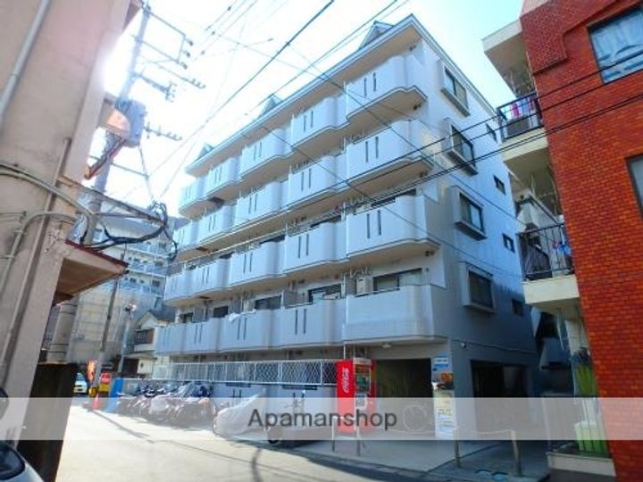 アビターレ新屋敷の外観