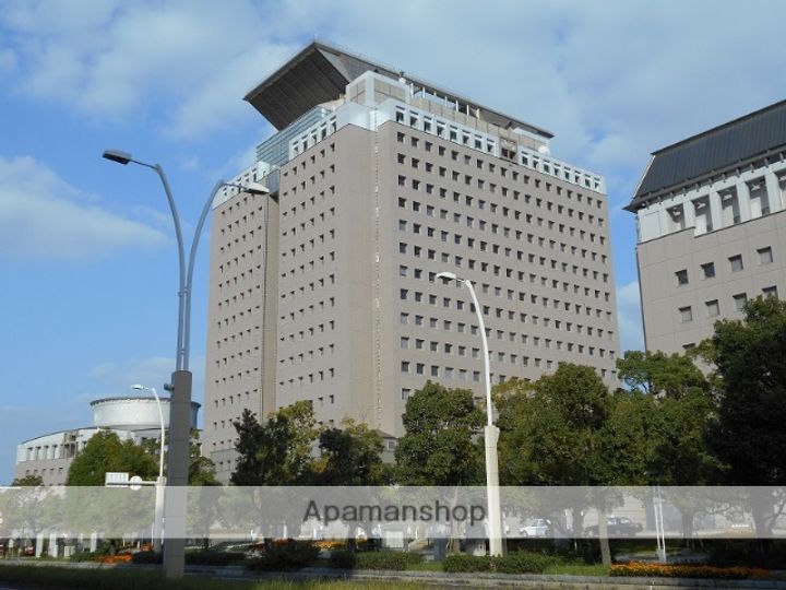 サンリブ鴨池の周辺