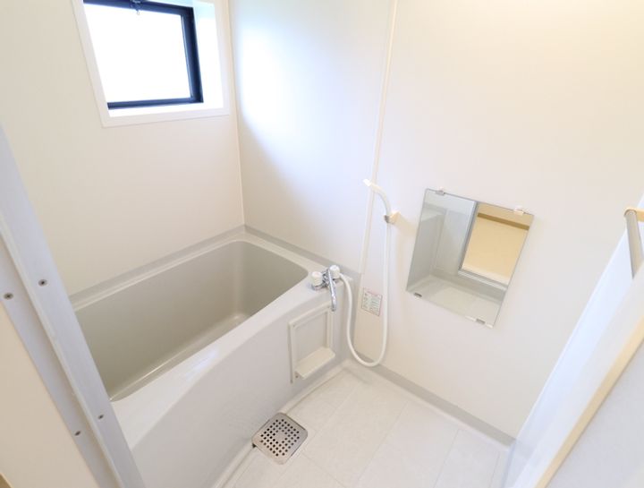 ミーメゾン A棟201の風呂