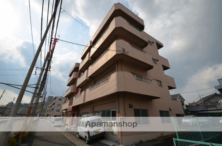 松山ビルの外観