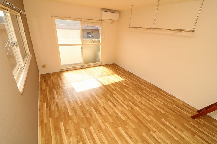 サンセットビレッジ新川A棟の居間