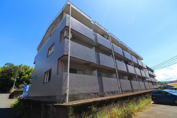 サンセットビレッジ新川A棟の外観