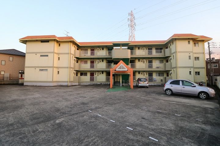 サンリブレ寿の外観