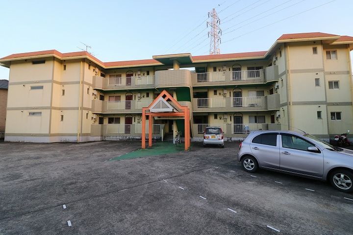 サンリブレ寿の外観