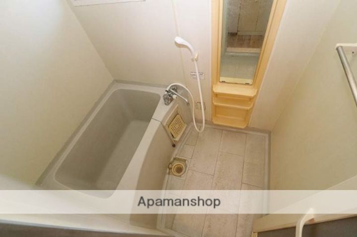 アークガーデンD棟の風呂