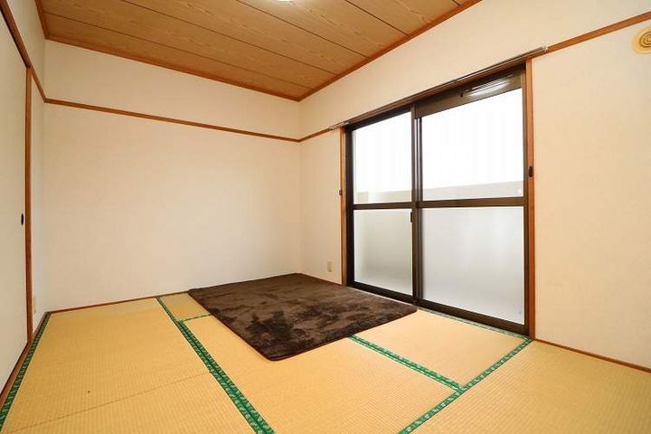 エクセル寿の内装