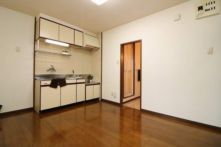 エクセル寿の内装