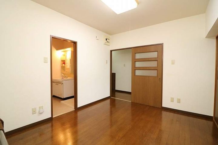 エクセル寿の内装