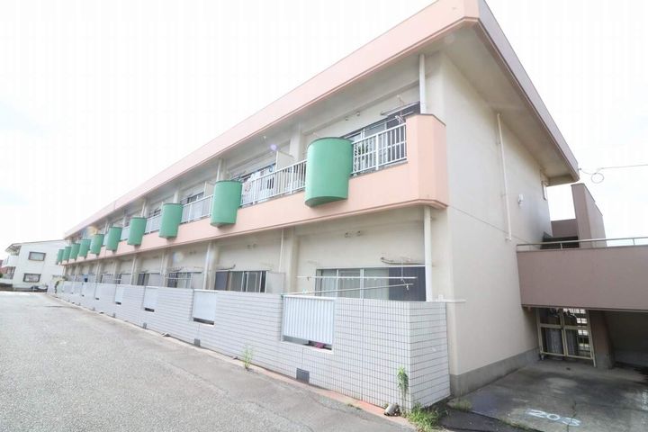 山崎マンションの外観