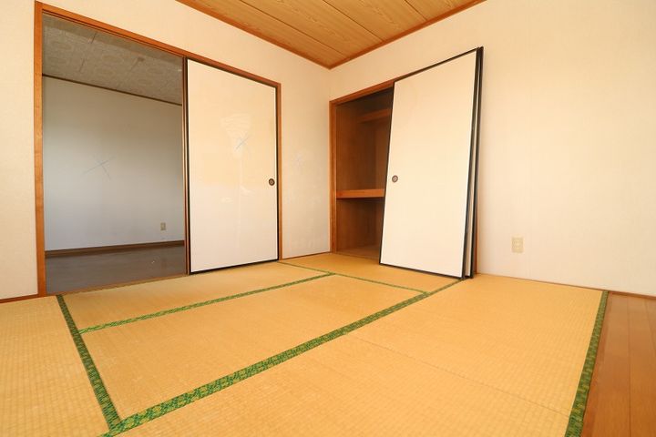 メゾン・それいゆの居間