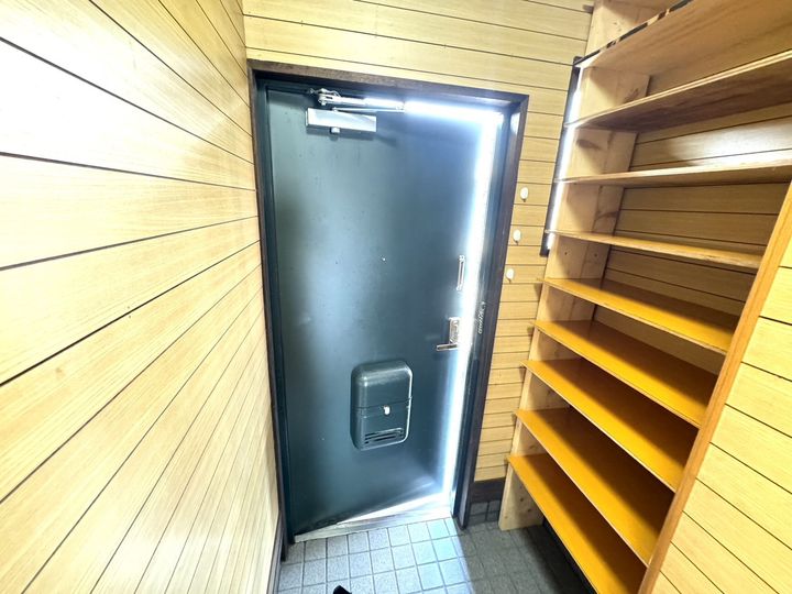 サンライズマンション寿の玄関