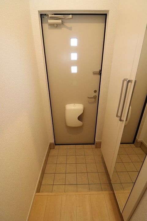 グレースガーデンⅠの玄関