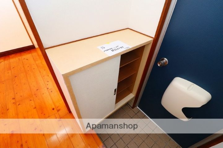 西原台ハイツの内装