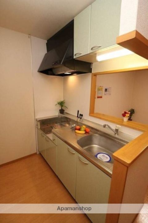 ウェルヴィラ風のキッチン