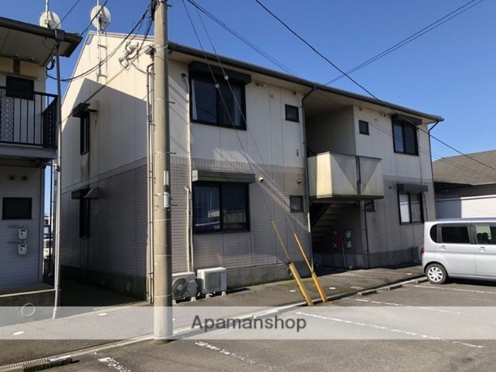 アークガーデンC棟の外観