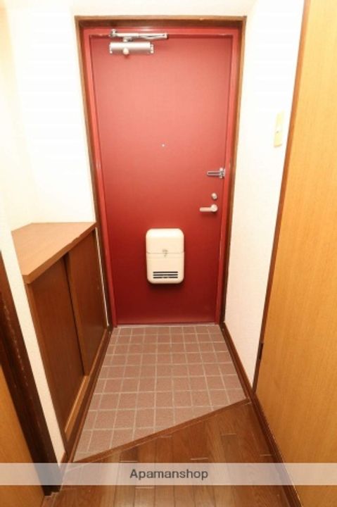 ライネクスト新川の玄関